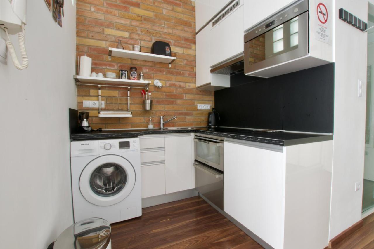 Standard Apartment By Hi5 - Nagymezo 11 Boedapest Buitenkant foto