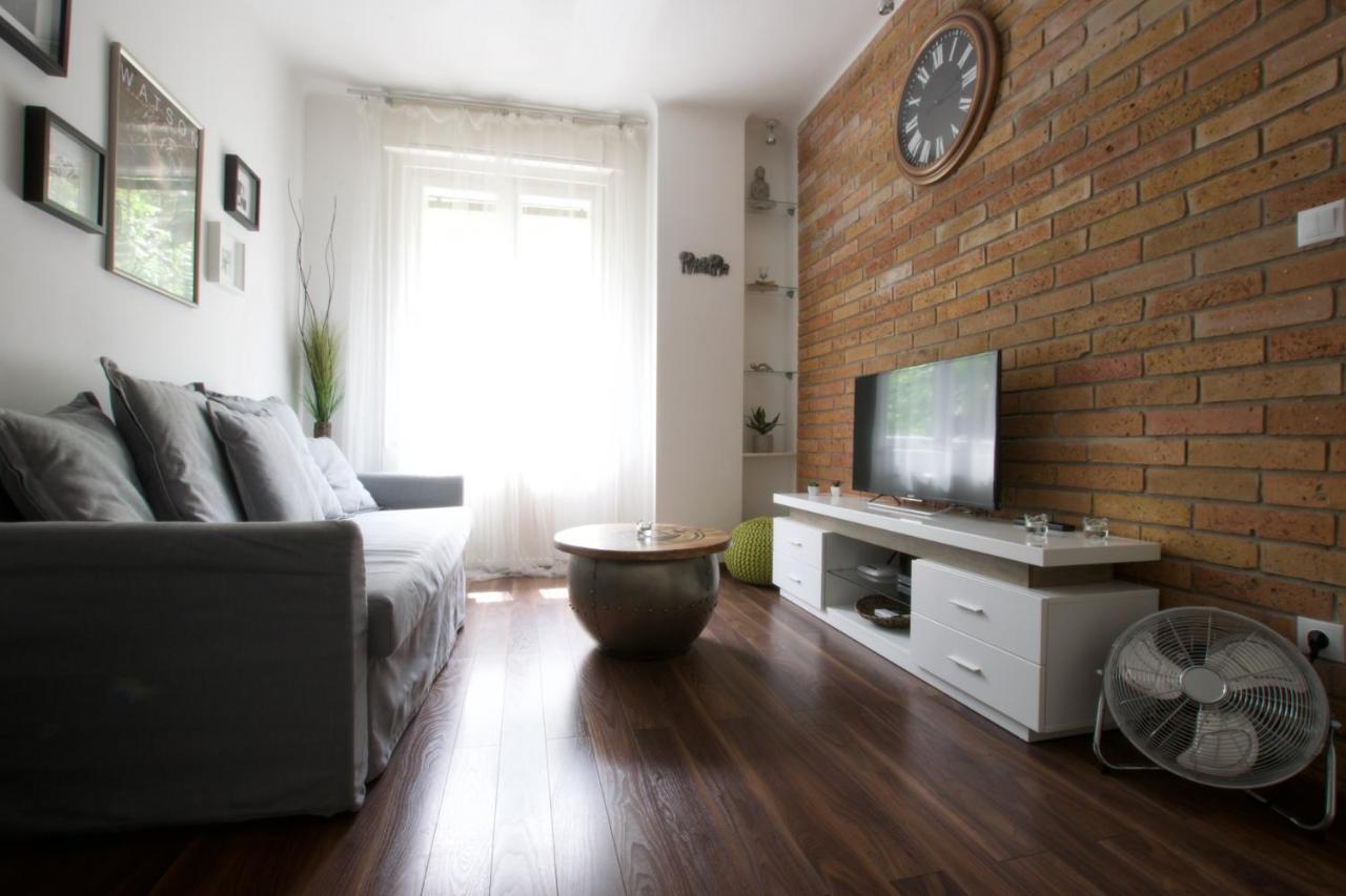 Standard Apartment By Hi5 - Nagymezo 11 Boedapest Buitenkant foto